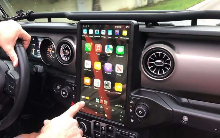Why Is Your Jeep Touch Screen is Not Working?